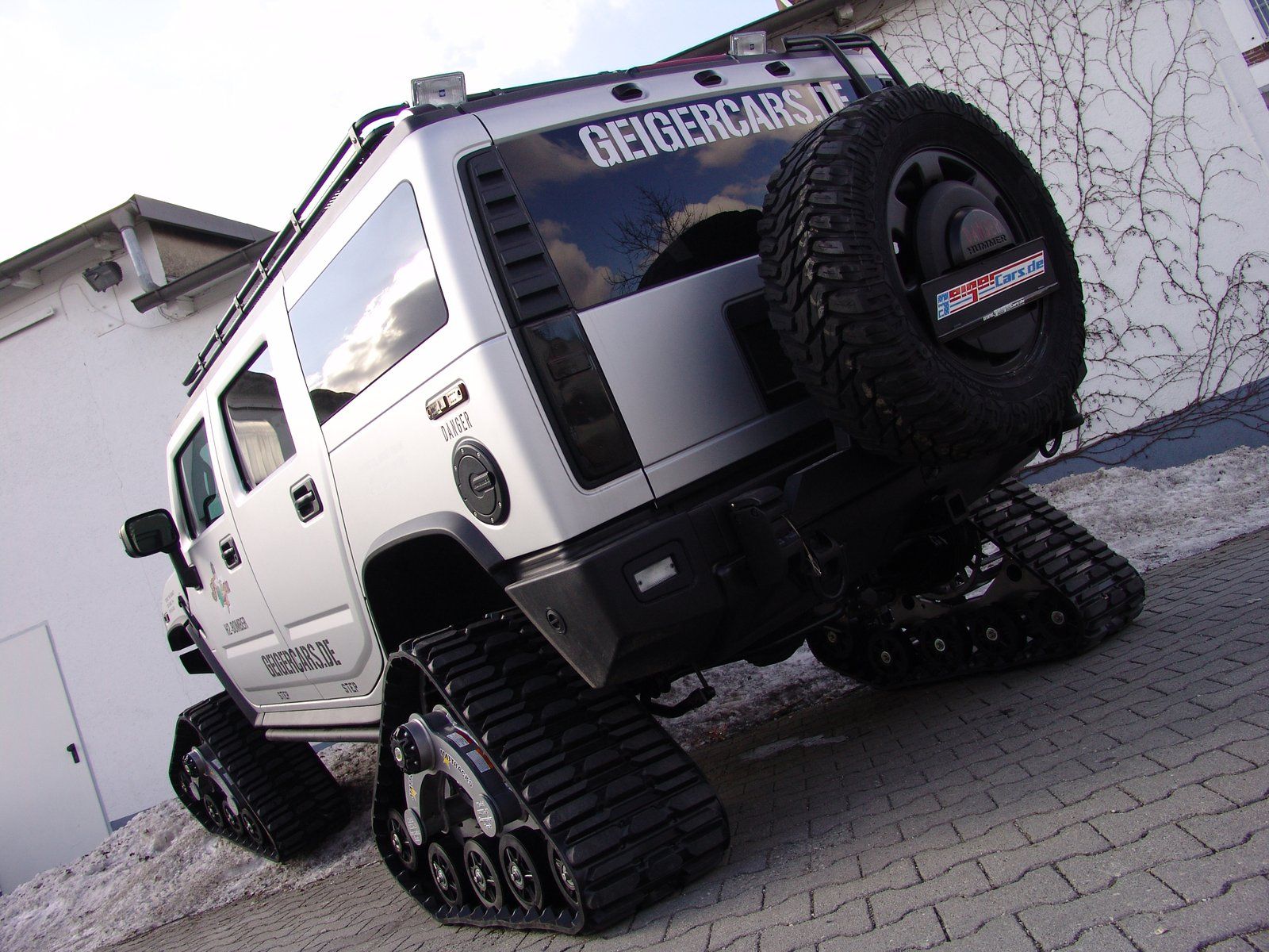 Hummer H2 Bomber cu senile
