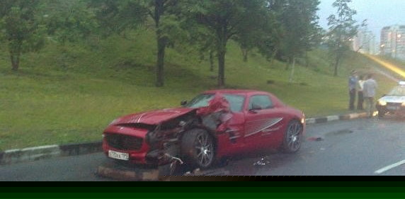 SLS AMG accident