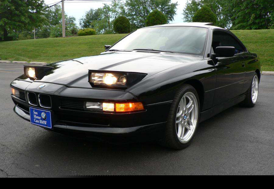 BMW Seria 8 faruri escamotabile