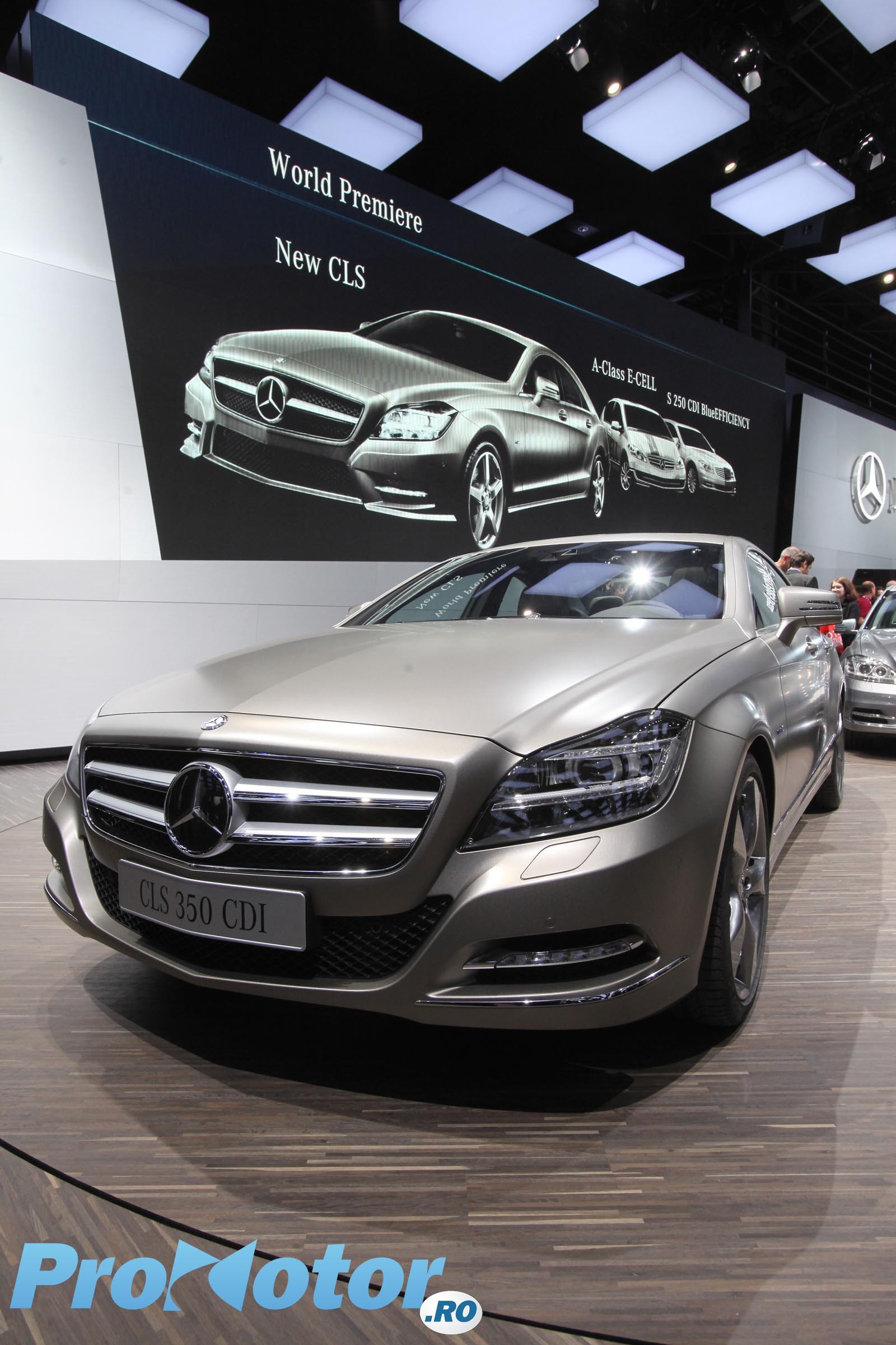 Mercedes CLS - Live la Paris 2010