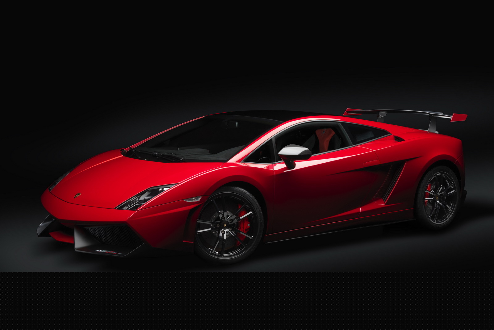 Super Trofeo Stradale are performante similare cu Gallardo Supeleggera