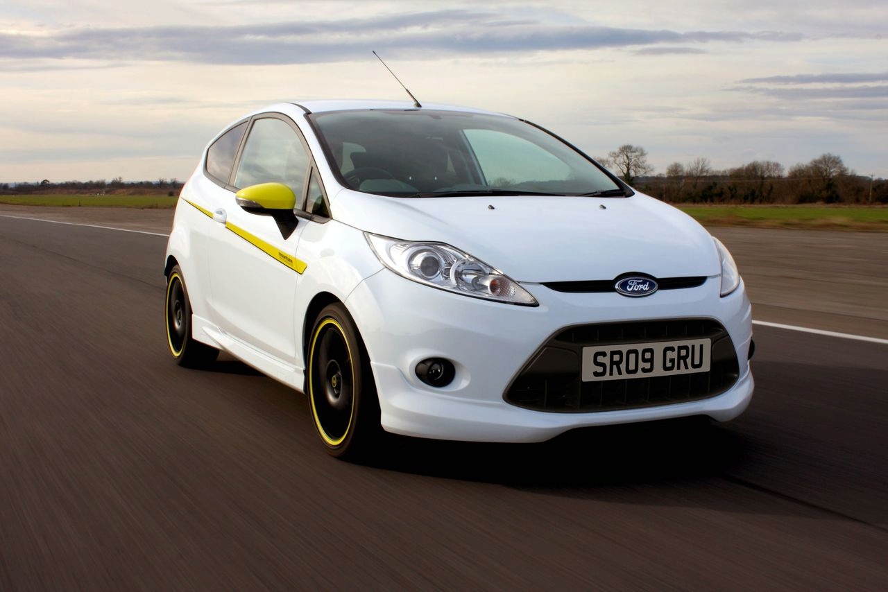 Fiesta EcoBoost seamana cu Moutune