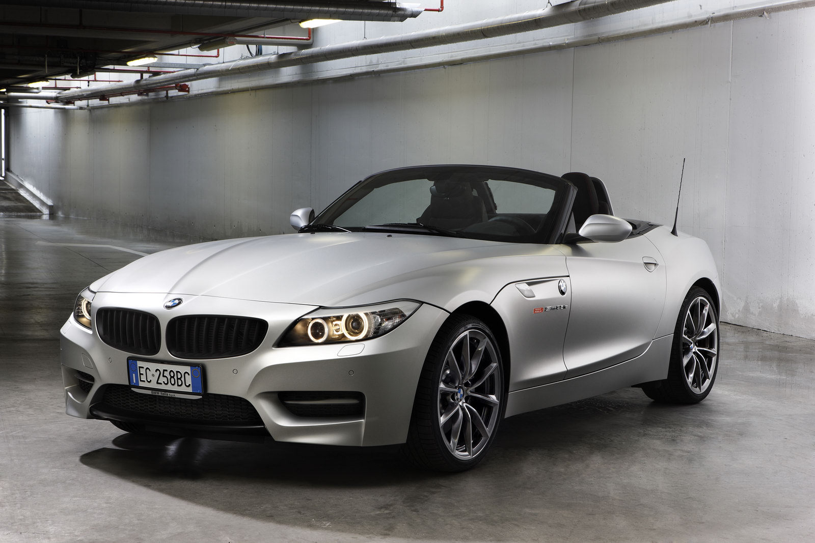 Noua editie speciala BMW Z4 sDrive35is Mille Miglia