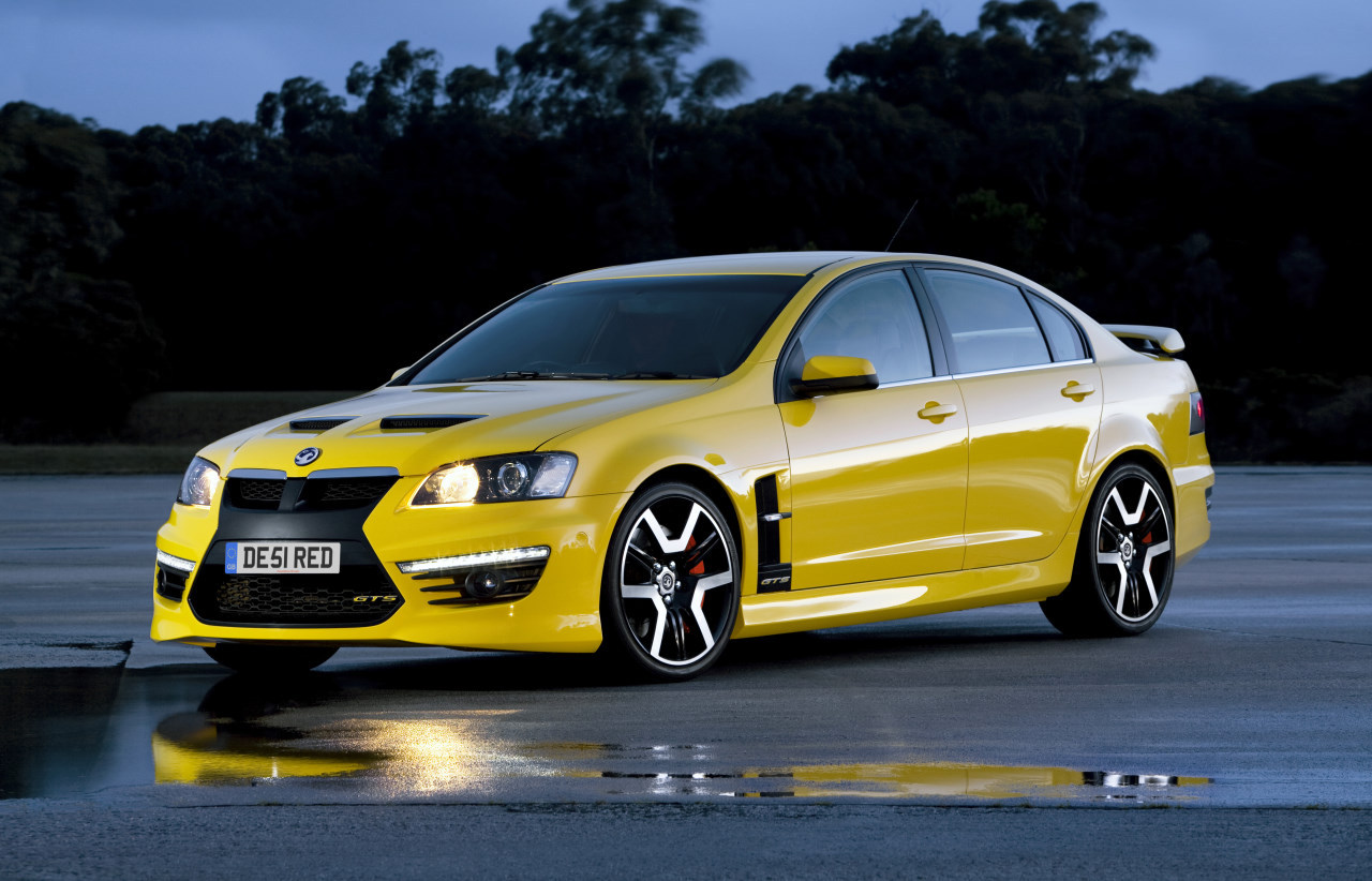 Vauxhall VXR8 primeste un facelift destul de agresiv pentru 2011