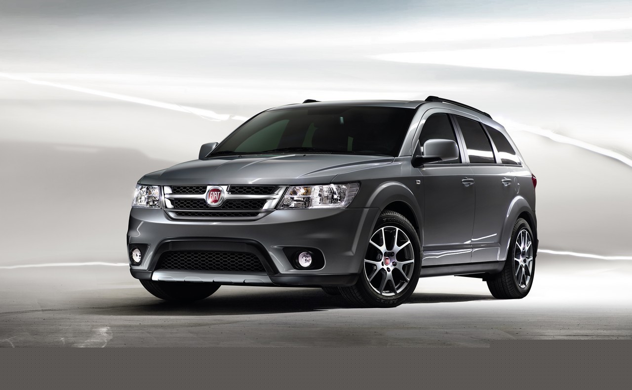 Fiat Freemont este, de fapt, Dodge Journey putin modificat pentru piata europeana