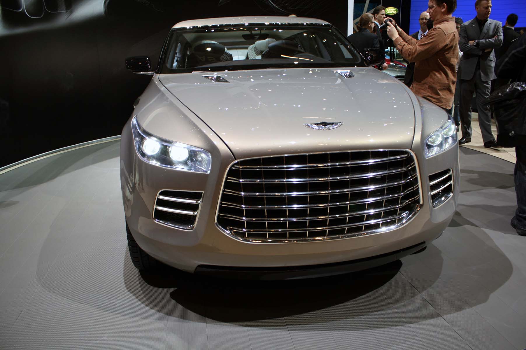 Aston Martin Lagonda - sacrilegiu