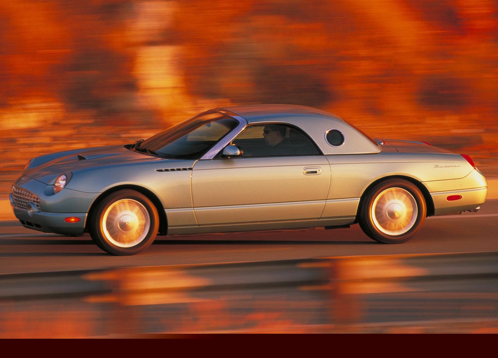 Locul 10: Ford Thunderbird