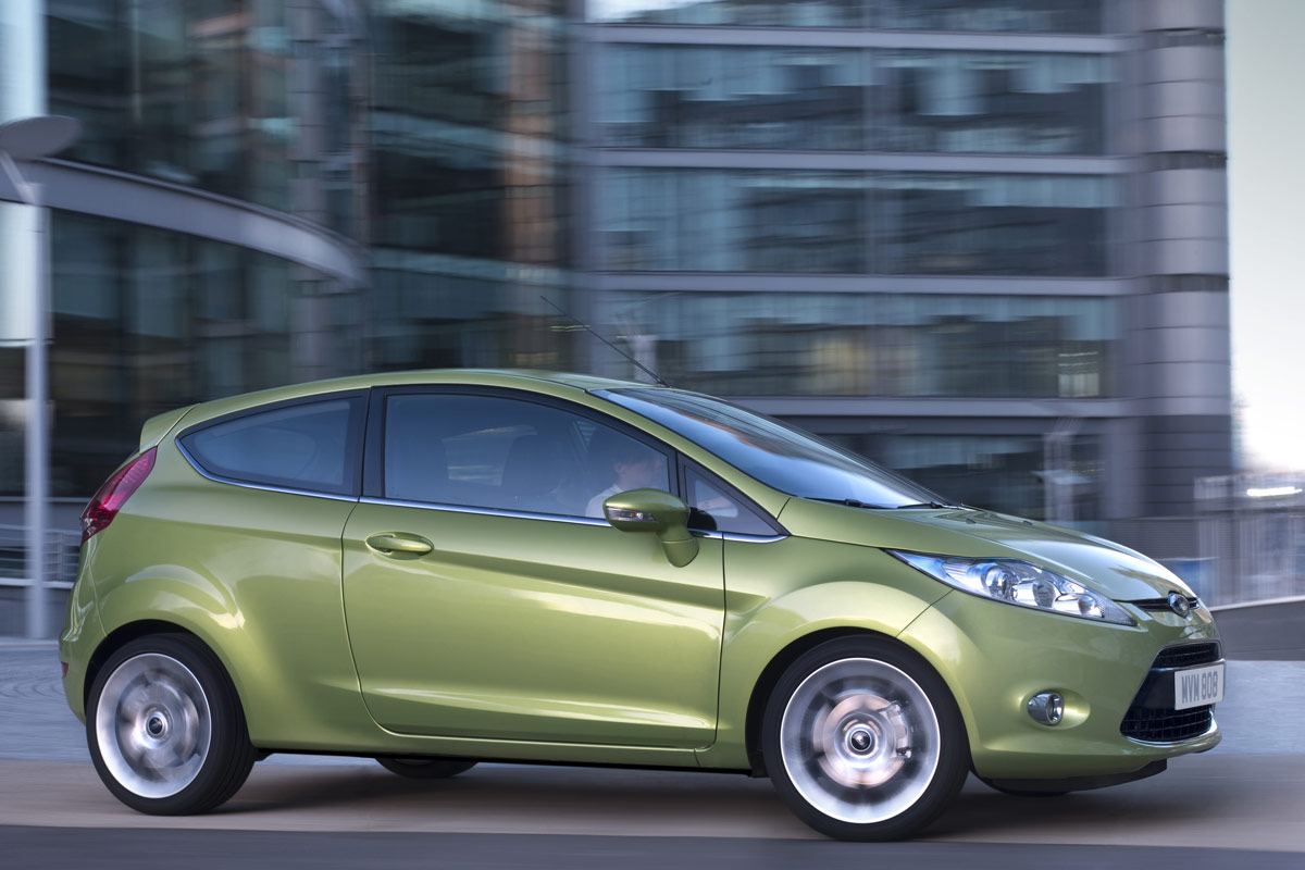 Dacia Sandero vs Ford Fiesta