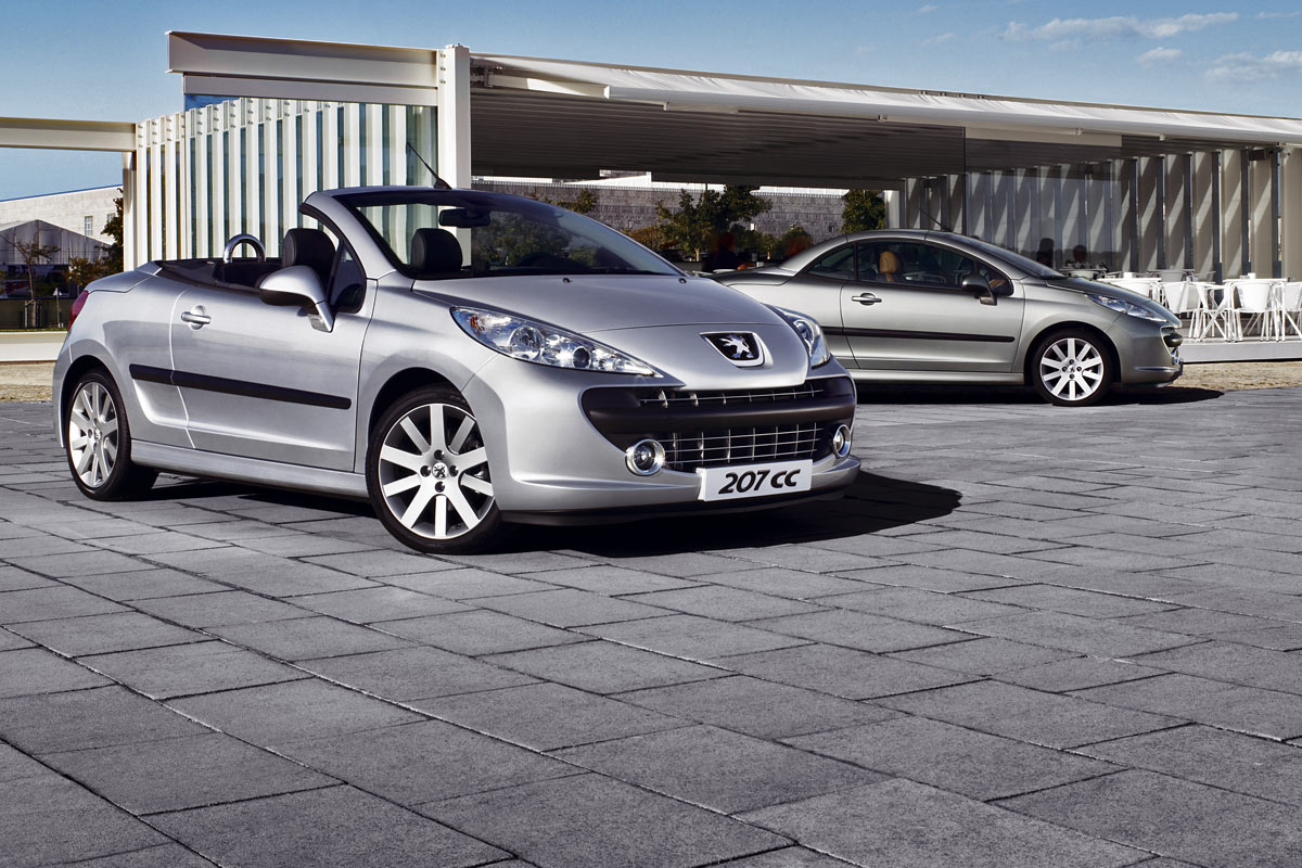 Peugeot 207 CC - etalonul în clasa mică 