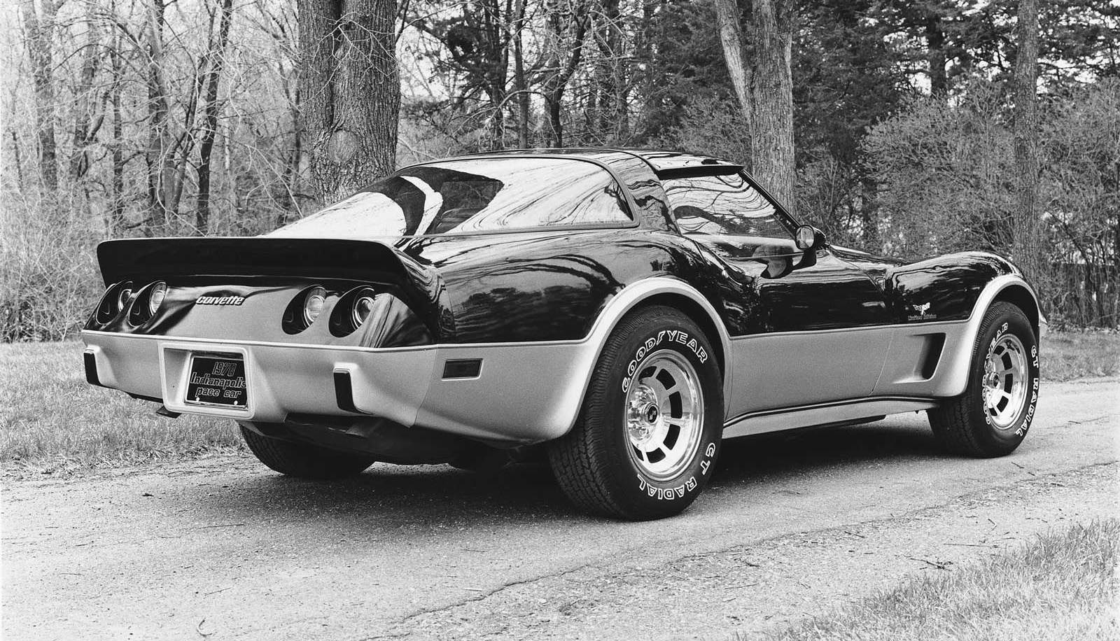 La aniversarea a 25 de ani, un Corvette a fost pace car la Indy 500 in 1978