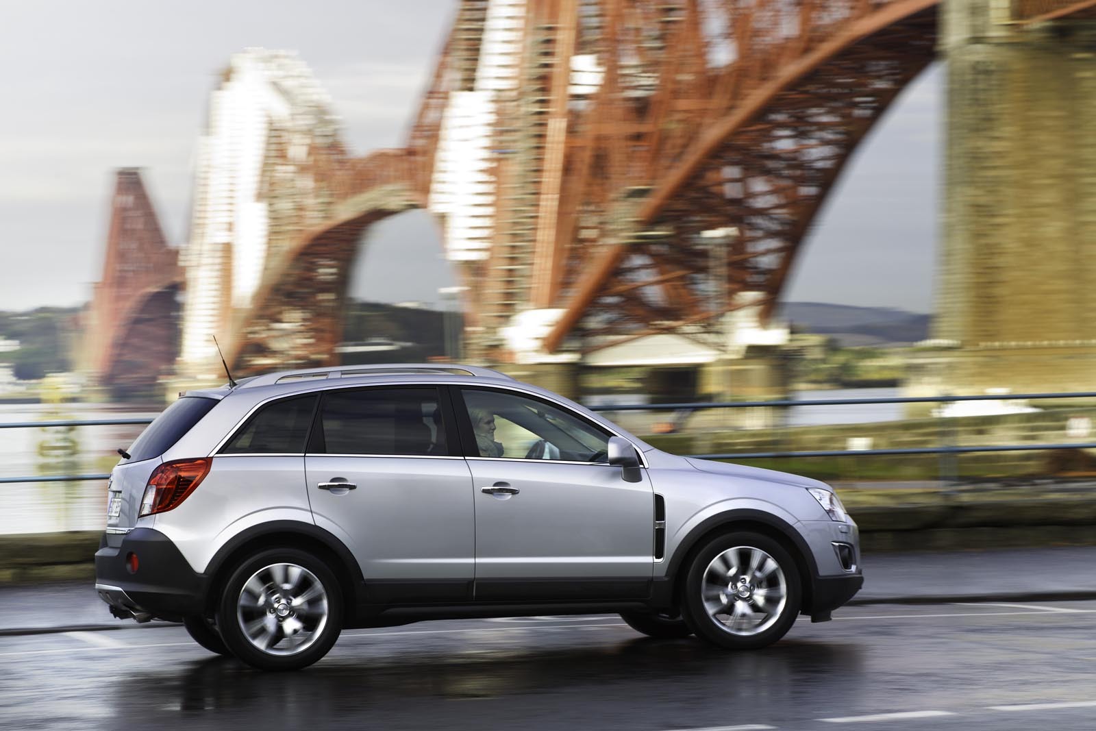 Toate motorizarile lui Opel Antara facelift au consumuri rezonabile