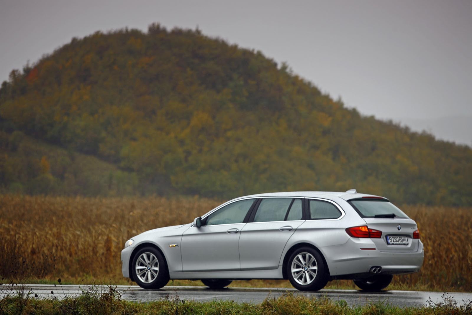 In realitate, BMW Seria 5 Touring arata mult mai stilat decat in imagini