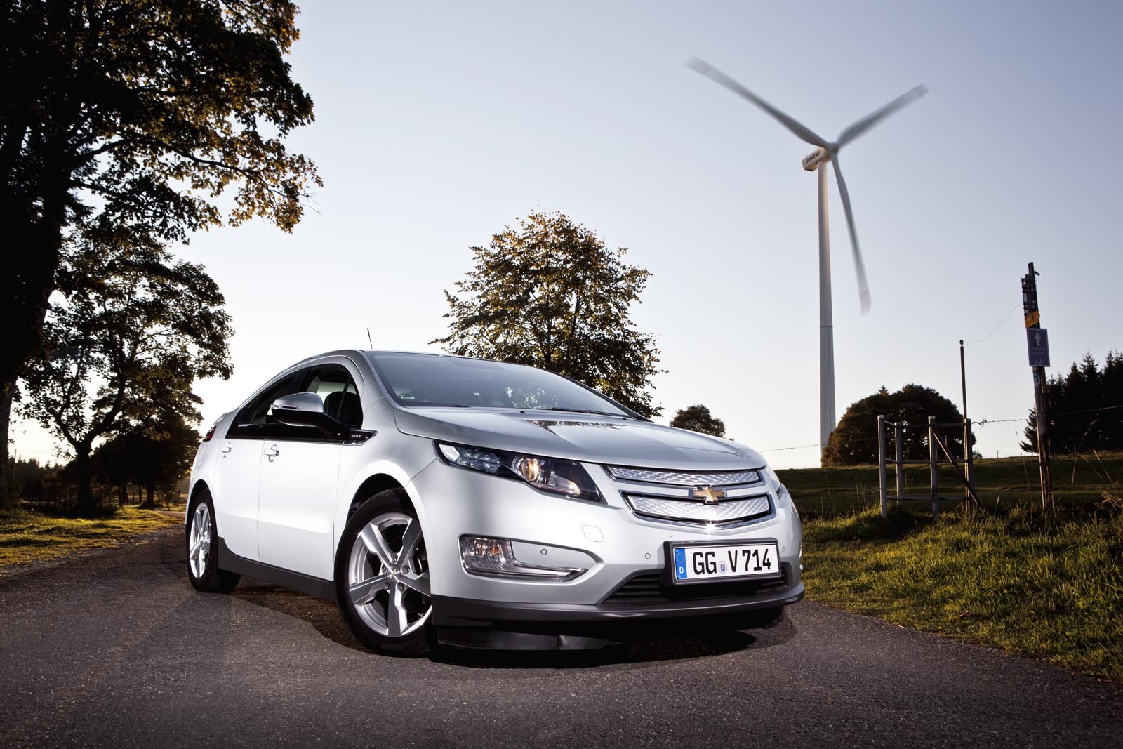 Chevrolet Volt este o masina ecologica pertinenta, pretul fiind usor cam ridicat pentru clientii obisnuiti