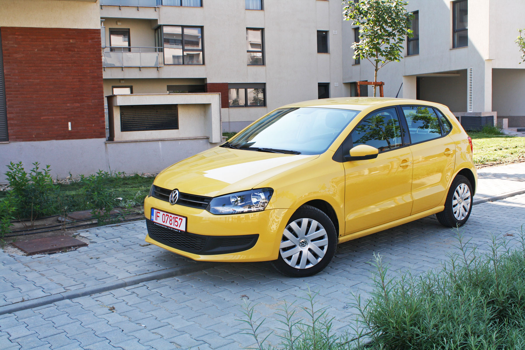 Polo - fratior al lui Golf 6