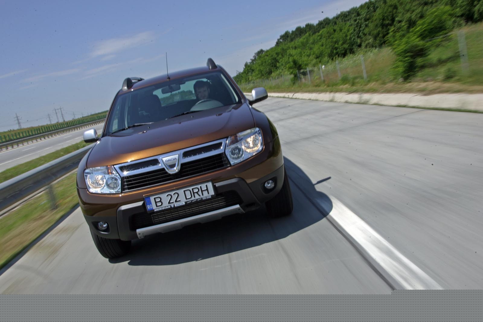 Dacia Duster, chiar si cu tractiune 4x2, ramane o masina cu bune capacitati de trecere