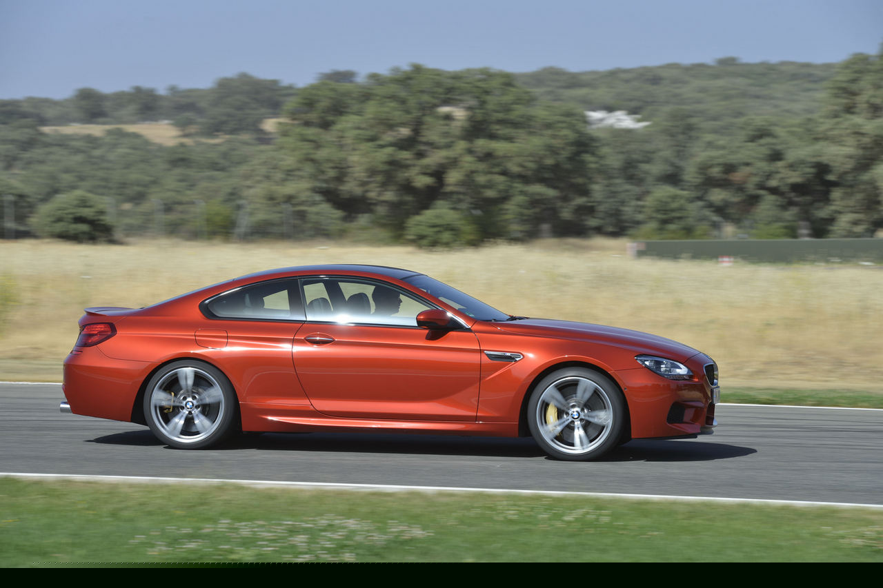 BMW M6 2013 on track