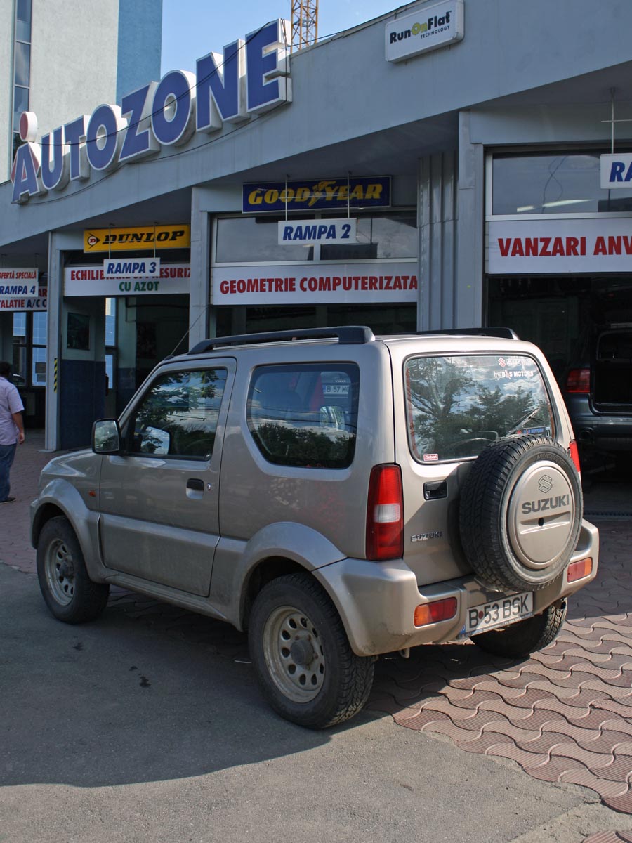 Montarea pneurilor la Autozone