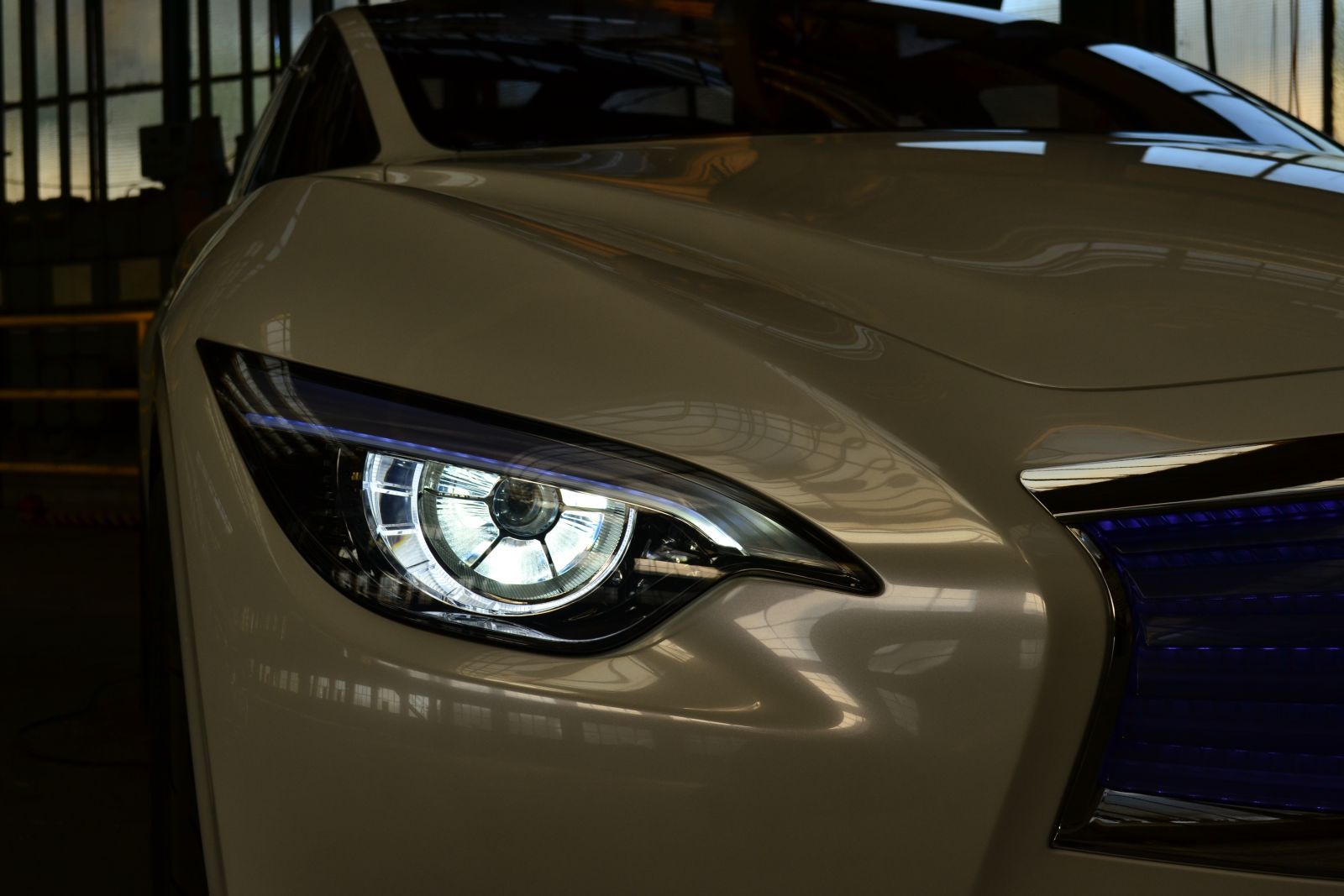 Acest tip de far va fi regasit pe viitoarele modele Infiniti de serie