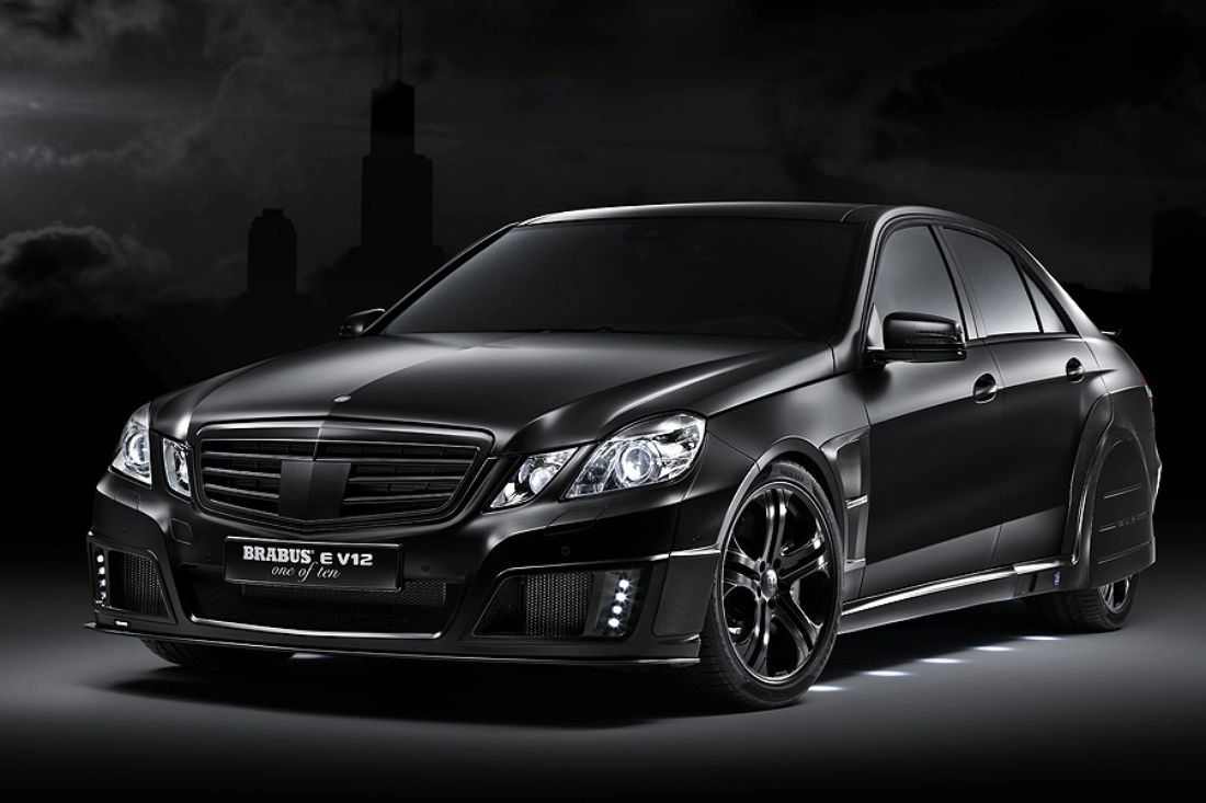 Brabus E V12 - Men in Black