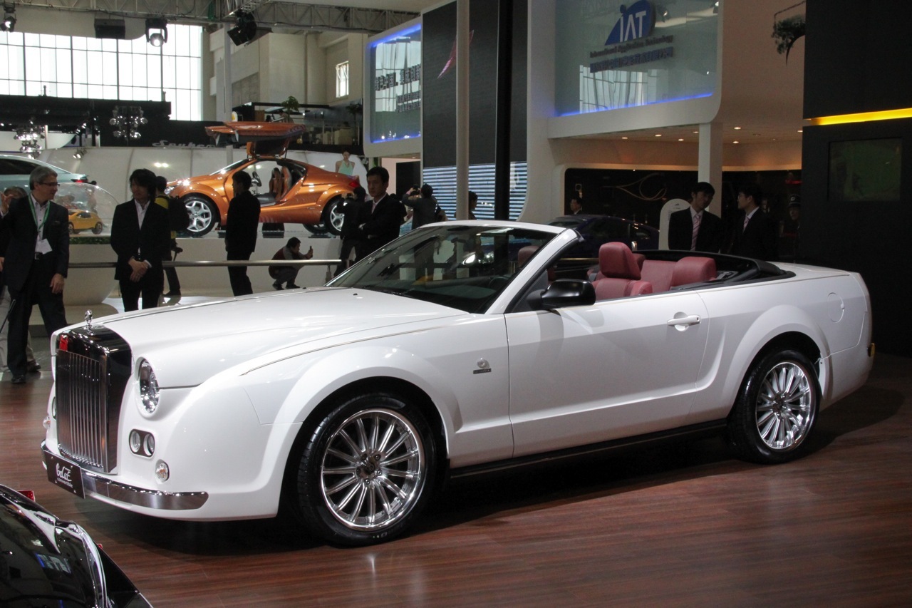 Mitsuoka Galue Convertible