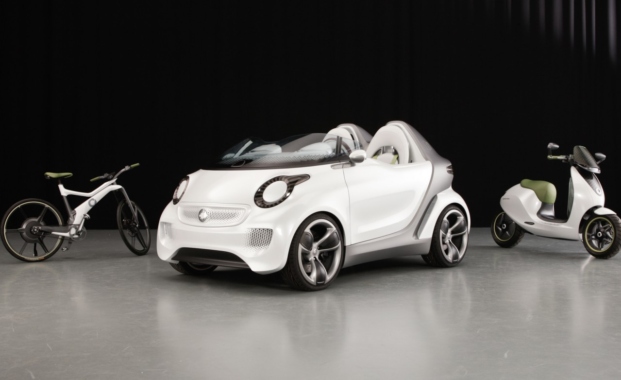 smart ForSpeed anunta o autonomie de 135 km, iar bateriile pot fi incarcate 80% in 45 de minute